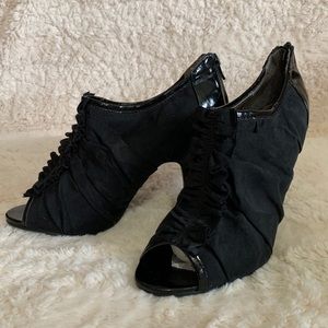 (WORN ONCE)Ruffled Black Heels, 3 inch heel